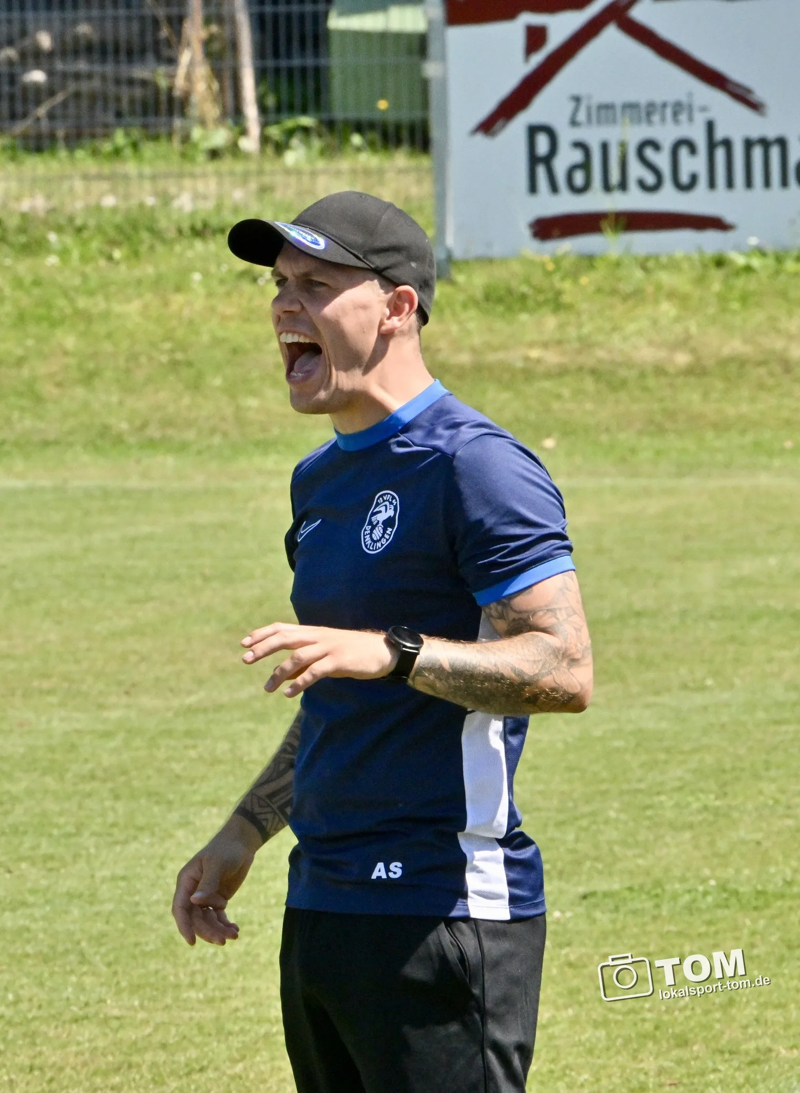 "Jung gegen Alt" endet 1:1 (Bild 9 von 16)