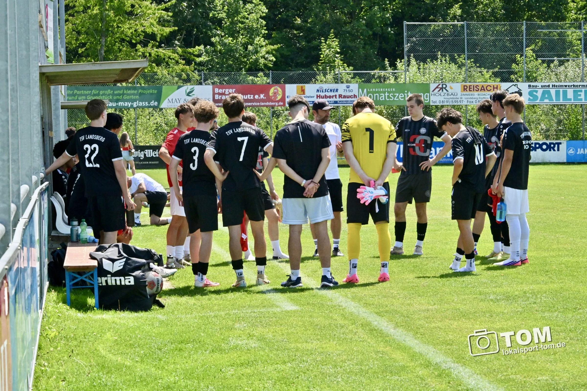 TSV-A-Jugend fertigt Sonthofen 5:0 ab (Bild 1 von 9)