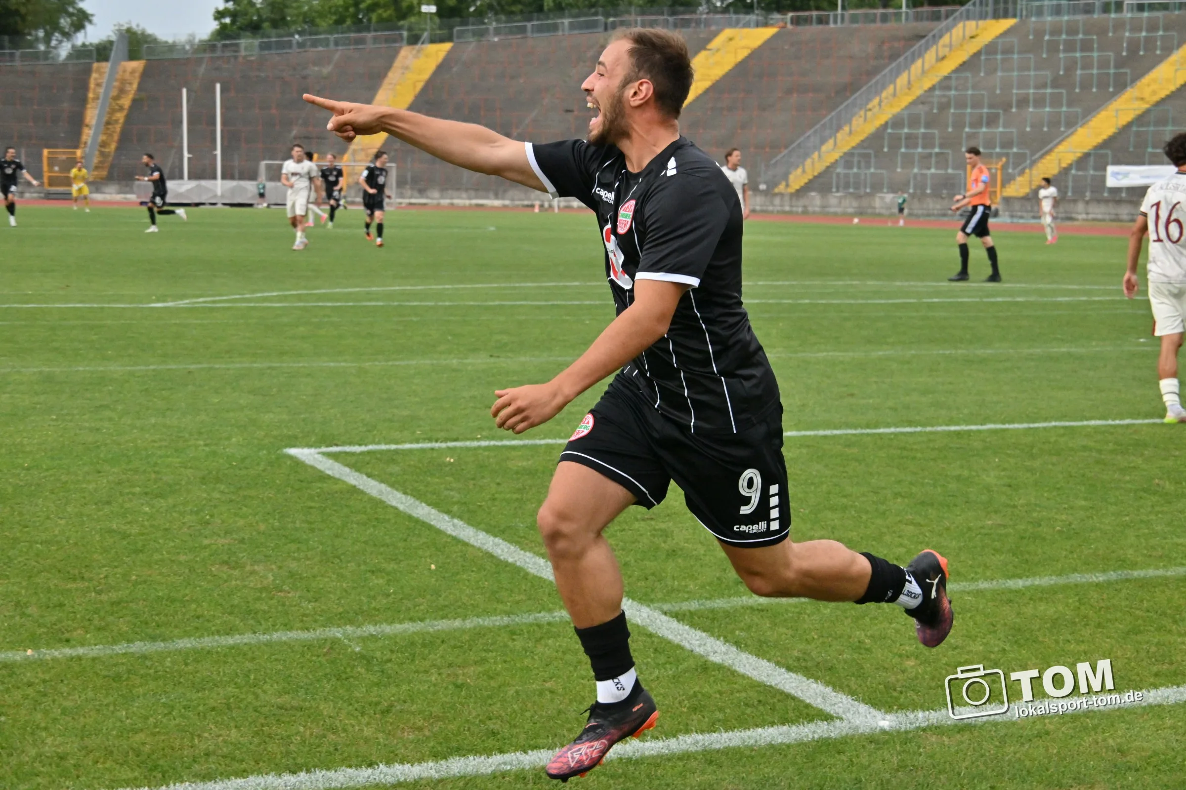 FC Augsburg II – TSV Landsberg (Bild 5 von 26)