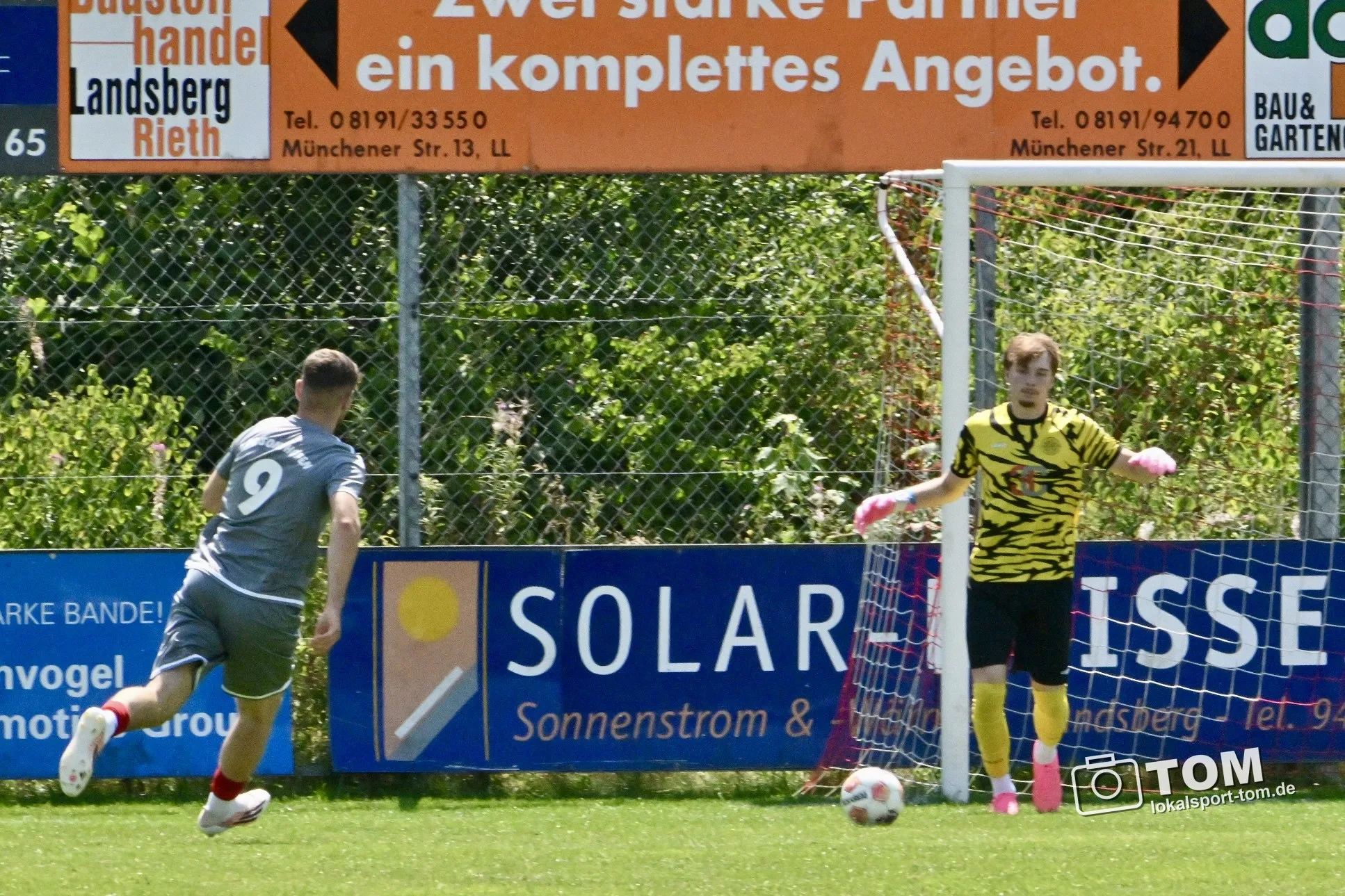 TSV-A-Jugend fertigt Sonthofen 5:0 ab (Bild 6 von 9)