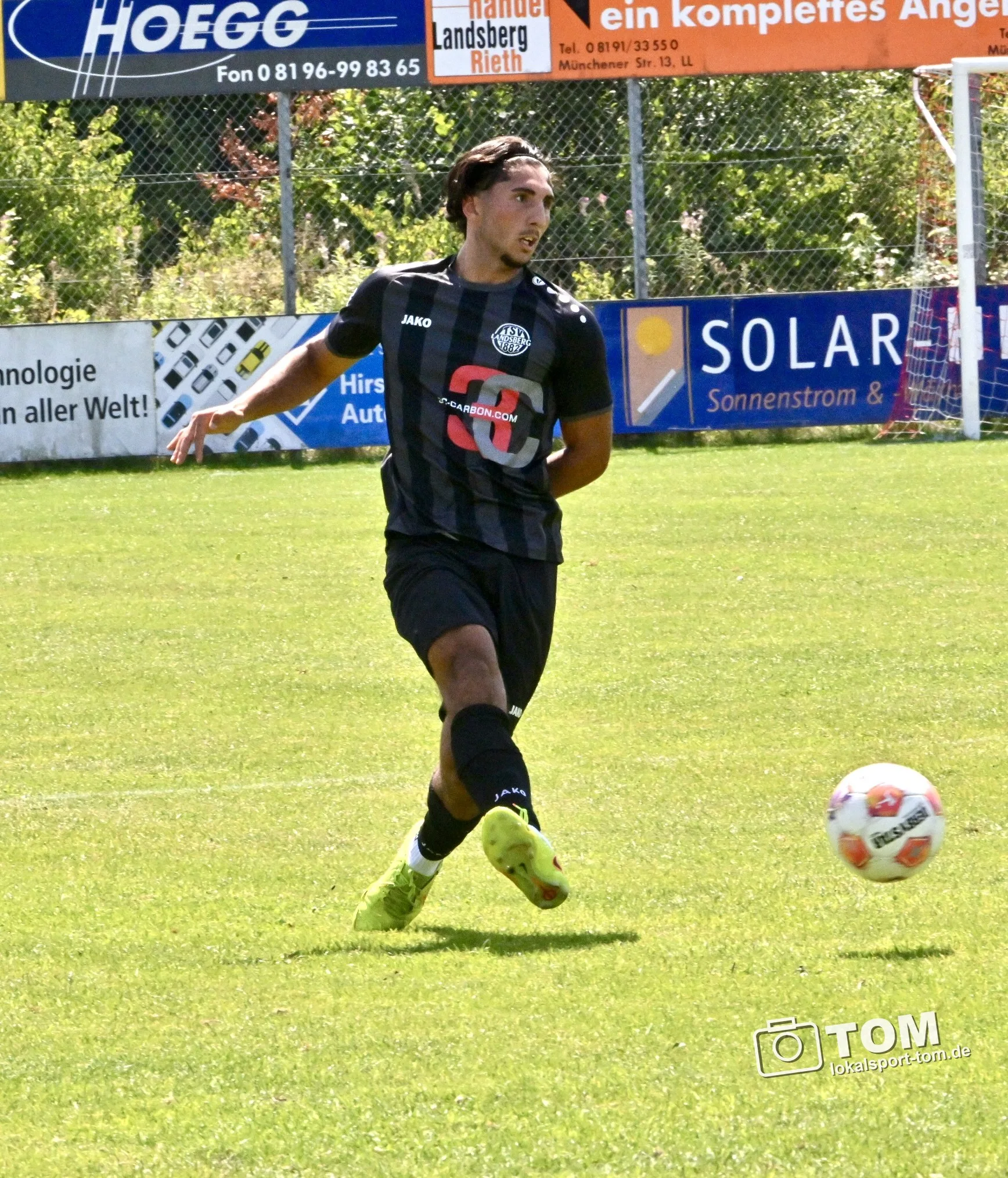 TSV-A-Jugend fertigt Sonthofen 5:0 ab (Bild 5 von 9)