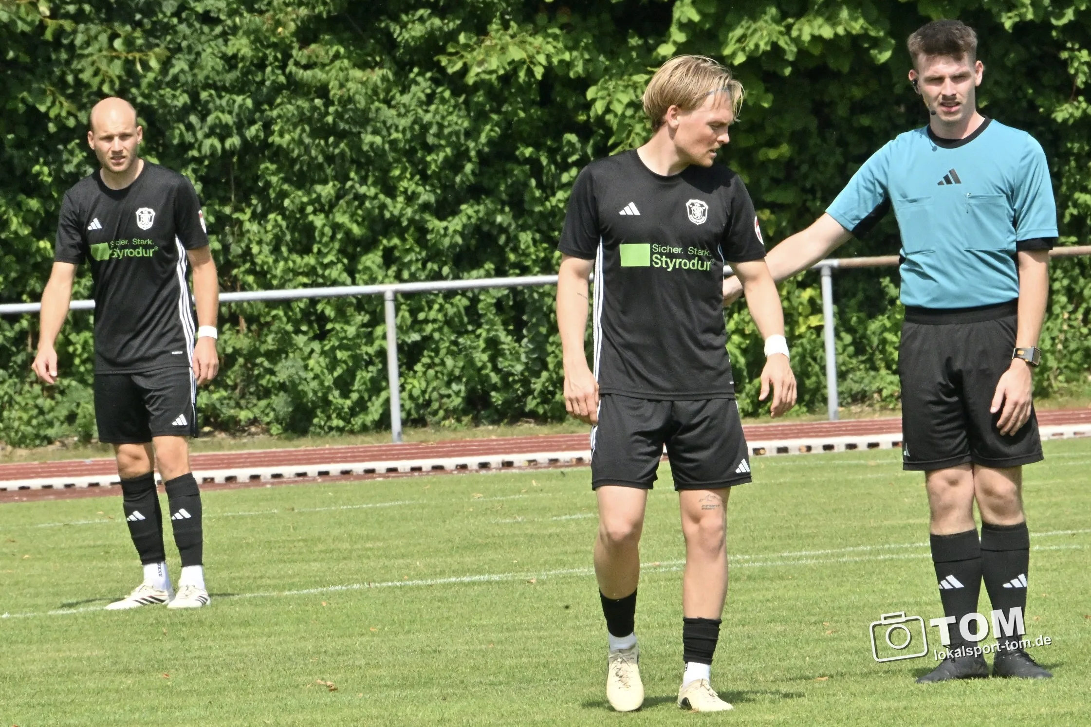 Die Bilder vom 3:0-Sieg des VfL Kaufering in Königsbrunn (Bild 9 von 20)